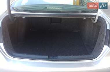 Седан Volkswagen Jetta 2011 в 