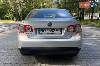 Седан Volkswagen Jetta 2006 в 