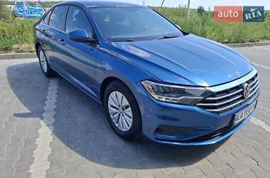 Седан Volkswagen Jetta 2018 в Киеве