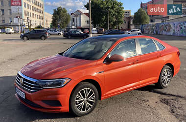 Седан Volkswagen Jetta 2019 в Киеве