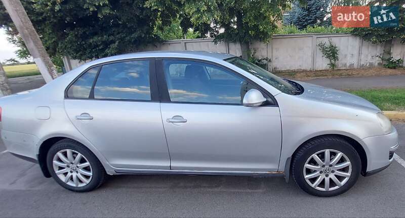 Седан Volkswagen Jetta 2007 в Києві
