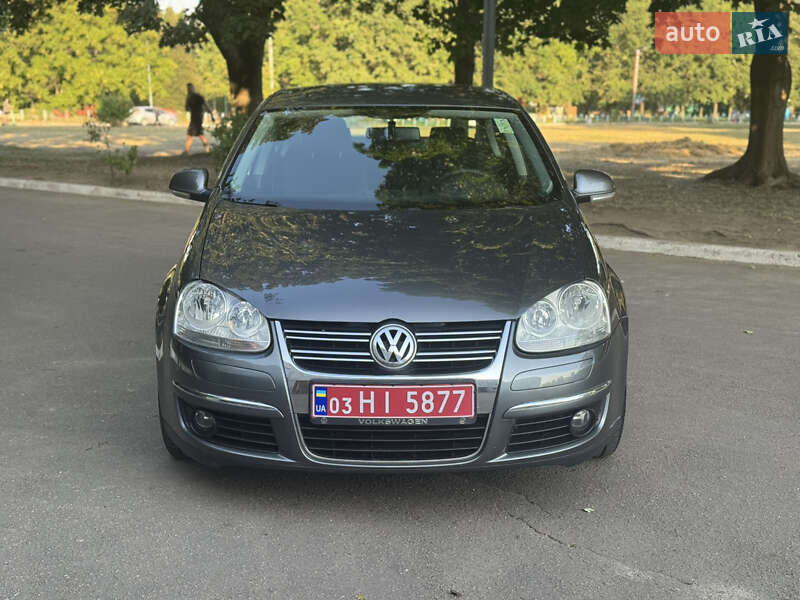Седан Volkswagen Jetta 2007 в Рівному