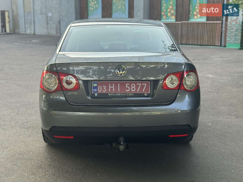 Седан Volkswagen Jetta 2007 в Рівному