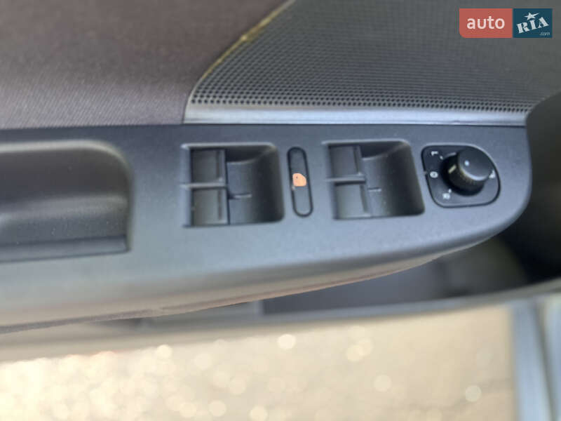 Седан Volkswagen Jetta 2007 в Рівному