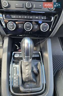 Седан Volkswagen Jetta 2015 в 