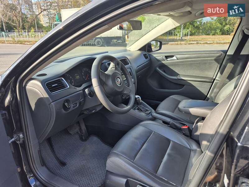 Седан Volkswagen Jetta 2014 в Києві