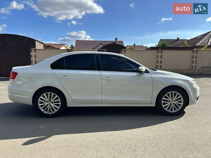 Седан Volkswagen Jetta 2014 в Одесі