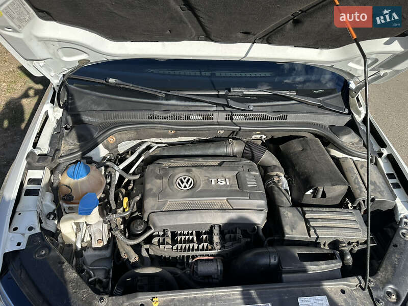 Седан Volkswagen Jetta 2014 в Одесі