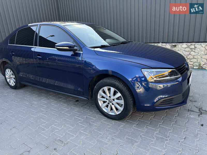 Седан Volkswagen Jetta 2013 в Тернополе