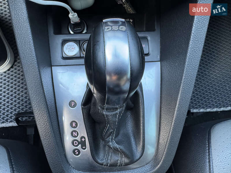 Седан Volkswagen Jetta 2013 в Тернополе