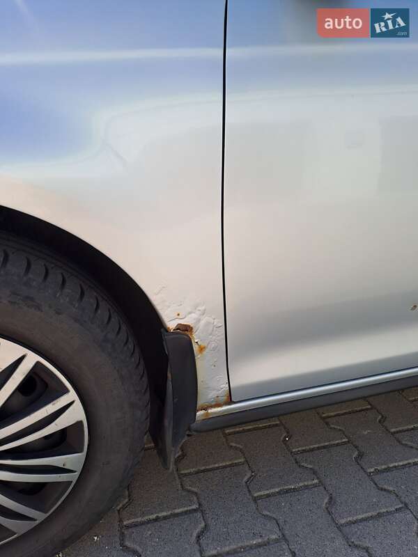 Седан Volkswagen Jetta 2006 в Хмельницком