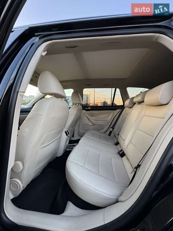Универсал Volkswagen Jetta 2010 в Харькове
