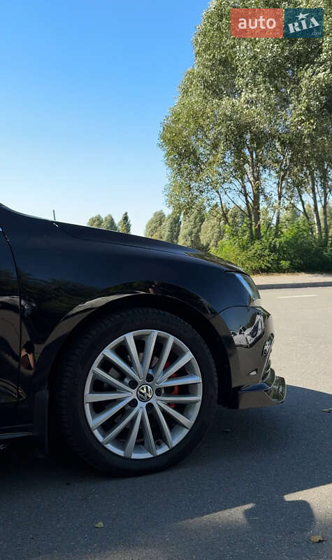 Седан Volkswagen Jetta 2014 в Києві фото 11 Седан Volkswagen Jetta 2014 в Києві