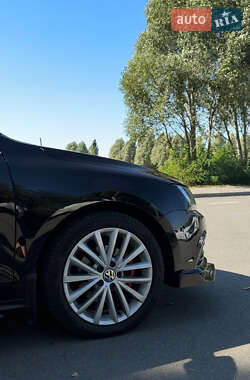 Седан Volkswagen Jetta 2014 в 