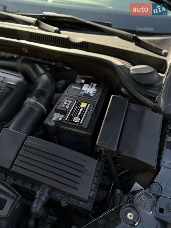 Седан Volkswagen Jetta 2014 в Києві фото 24 Седан Volkswagen Jetta 2014 в Києві