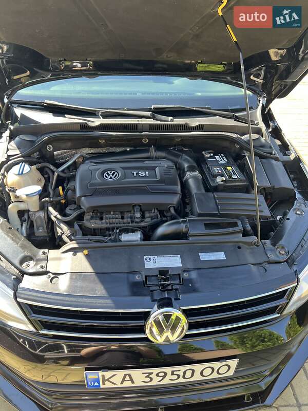 Седан Volkswagen Jetta 2014 в Києві фото 27 Седан Volkswagen Jetta 2014 в Києві