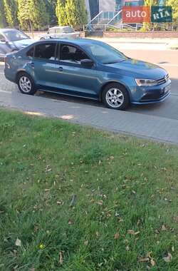 Седан Volkswagen Jetta 2015 в 