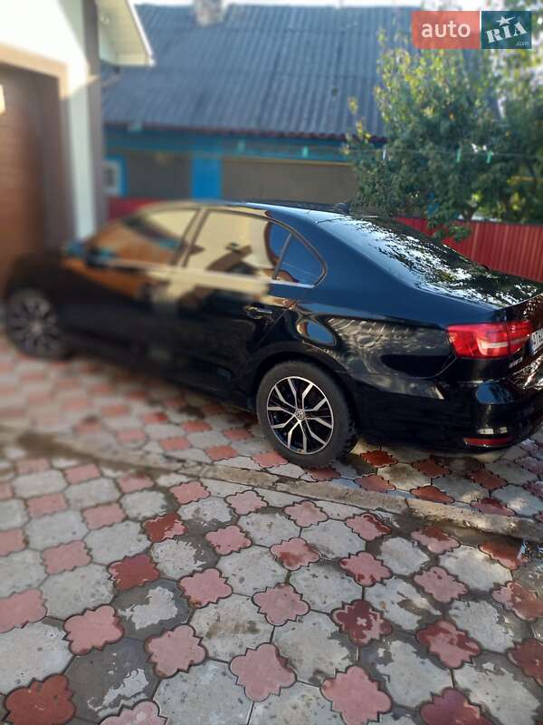 Седан Volkswagen Jetta 2015 в Залещиках фото 10 Седан Volkswagen Jetta 2015 в Залещиках