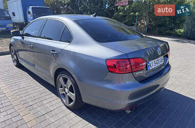 Седан Volkswagen Jetta 2014 в 