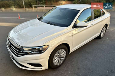 Седан Volkswagen Jetta 2019 в Одесі