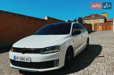 Седан Volkswagen Jetta 2012 в 
