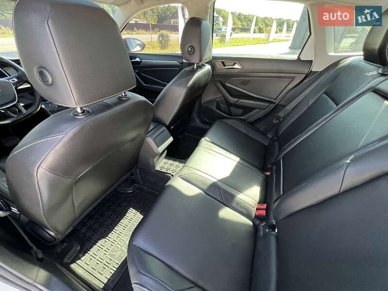 Седан Volkswagen Jetta 2018 в Чорткові