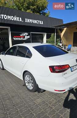 Седан Volkswagen Jetta 2016 в Марганце