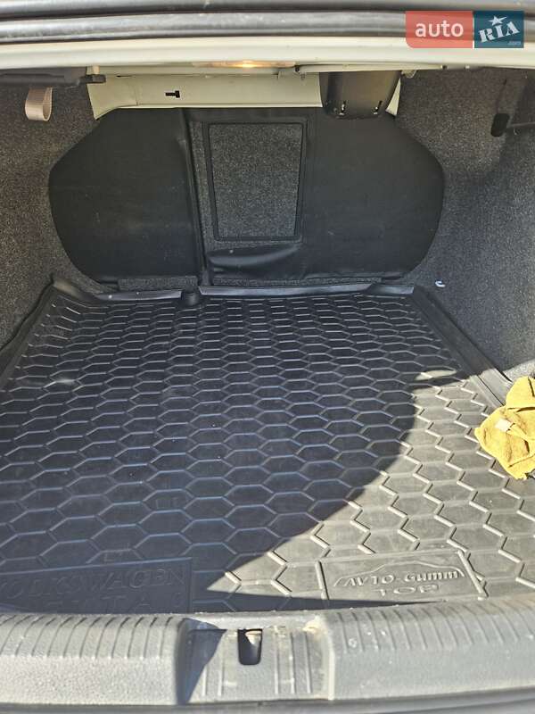 Седан Volkswagen Jetta 2016 в Марганці