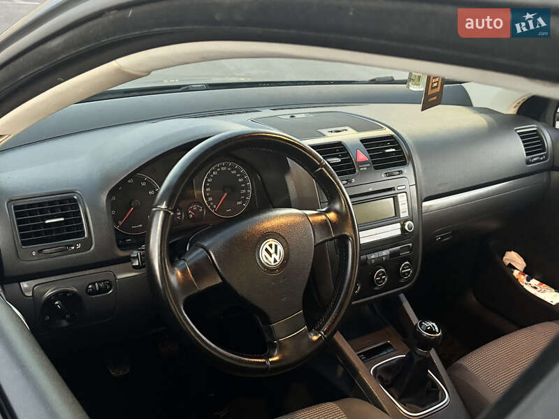Седан Volkswagen Jetta 2007 в Львове