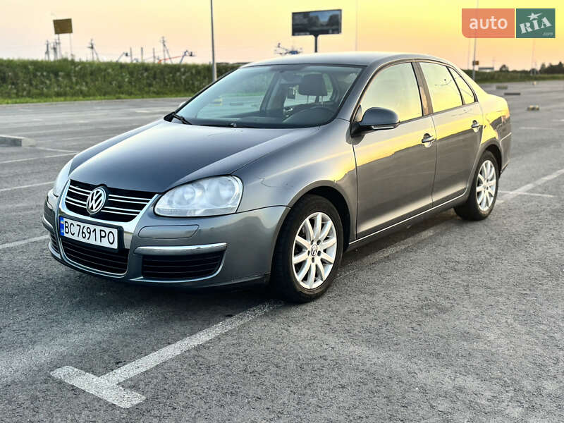 Седан Volkswagen Jetta 2007 в Львове