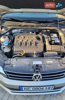 Седан Volkswagen Jetta 2015 в 