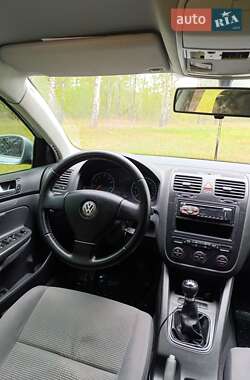 Седан Volkswagen Jetta 2006 в 