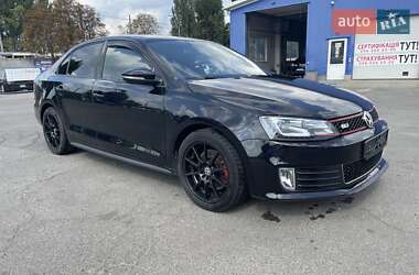 Седан Volkswagen Jetta 2015 в Киеве