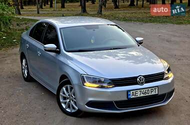 Седан Volkswagen Jetta 2014 в Кривом Роге