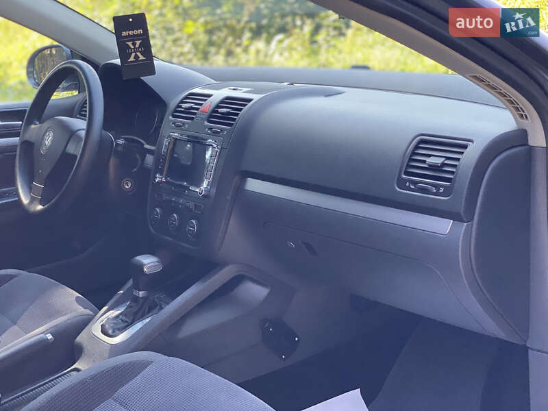 Седан Volkswagen Jetta 2007 в Староконстантинове