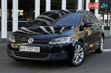 Седан Volkswagen Jetta 2012 в Киеве