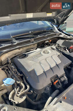Седан Volkswagen Jetta 2011 в 