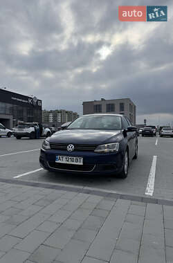 Седан Volkswagen Jetta 2011 в 