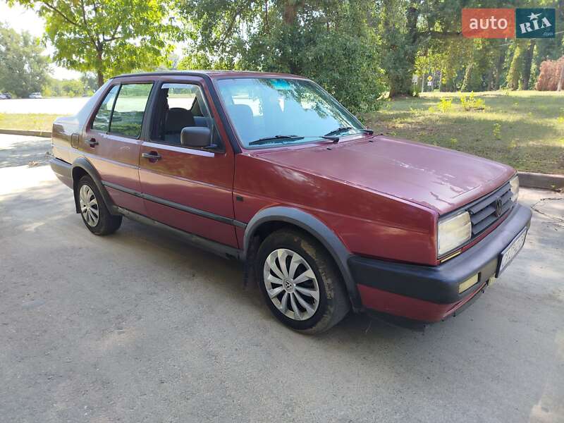 Седан Volkswagen Jetta 1991 в Каневі