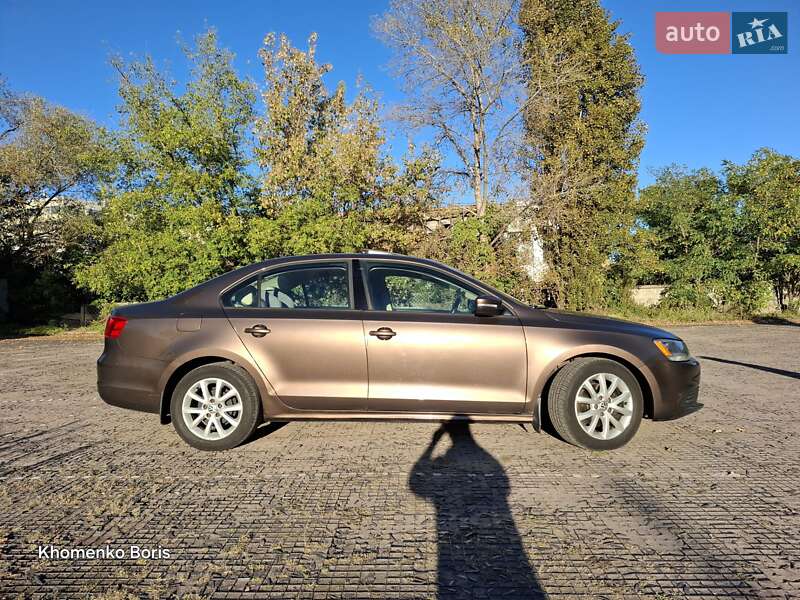 Седан Volkswagen Jetta 2010 в Києві