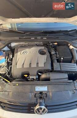 Седан Volkswagen Jetta 2016 в 