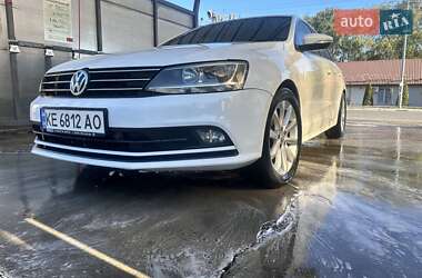 Седан Volkswagen Jetta 2016 в 