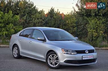 Седан Volkswagen Jetta 2014 в Хмельницькому