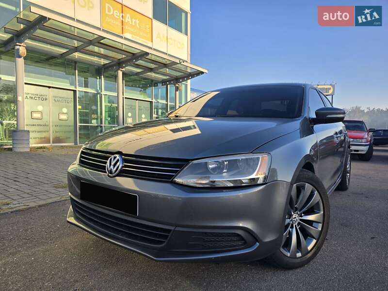 Седан Volkswagen Jetta 2013 в Николаеве фото Седан Volkswagen Jetta 2013 в Николаеве