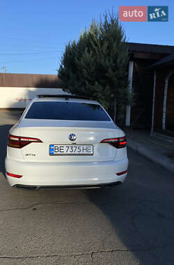 Седан Volkswagen Jetta 2018 в 