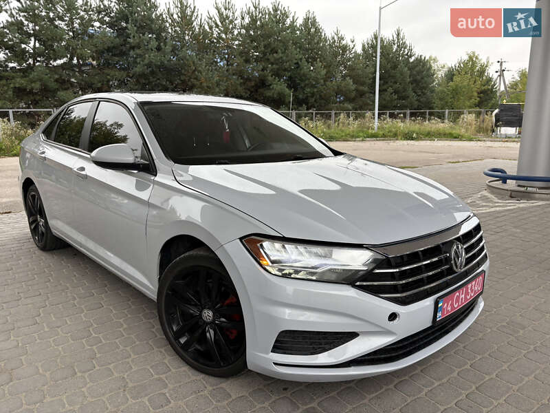 Седан Volkswagen Jetta 2019 в Самборі