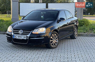Седан Volkswagen Jetta 2008 в 