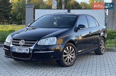 Седан Volkswagen Jetta 2008 в 