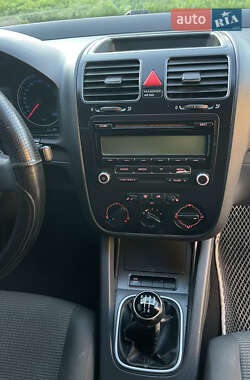Седан Volkswagen Jetta 2008 в 