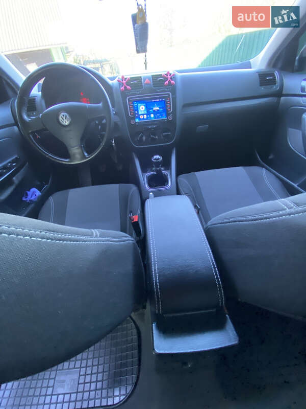 Седан Volkswagen Jetta 2005 в Долині фото 15 Седан Volkswagen Jetta 2005 в Долині